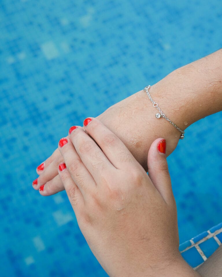 Cubic Zircon Hanging Bracelet - Image 4