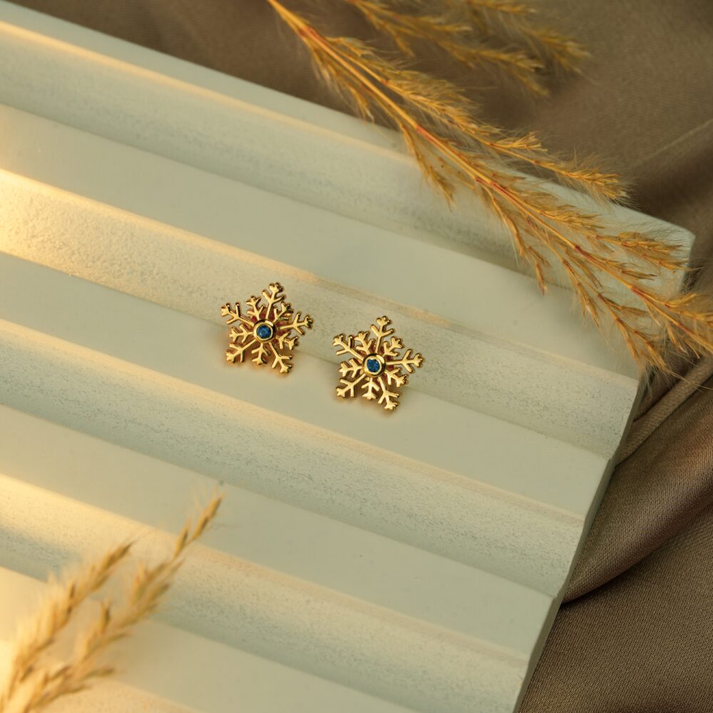 Dazzling Snowflake Stud Earrings - Gold Plated